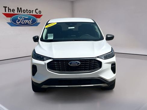 Used 2023 Ford Escape Active AWD/4WD image 2