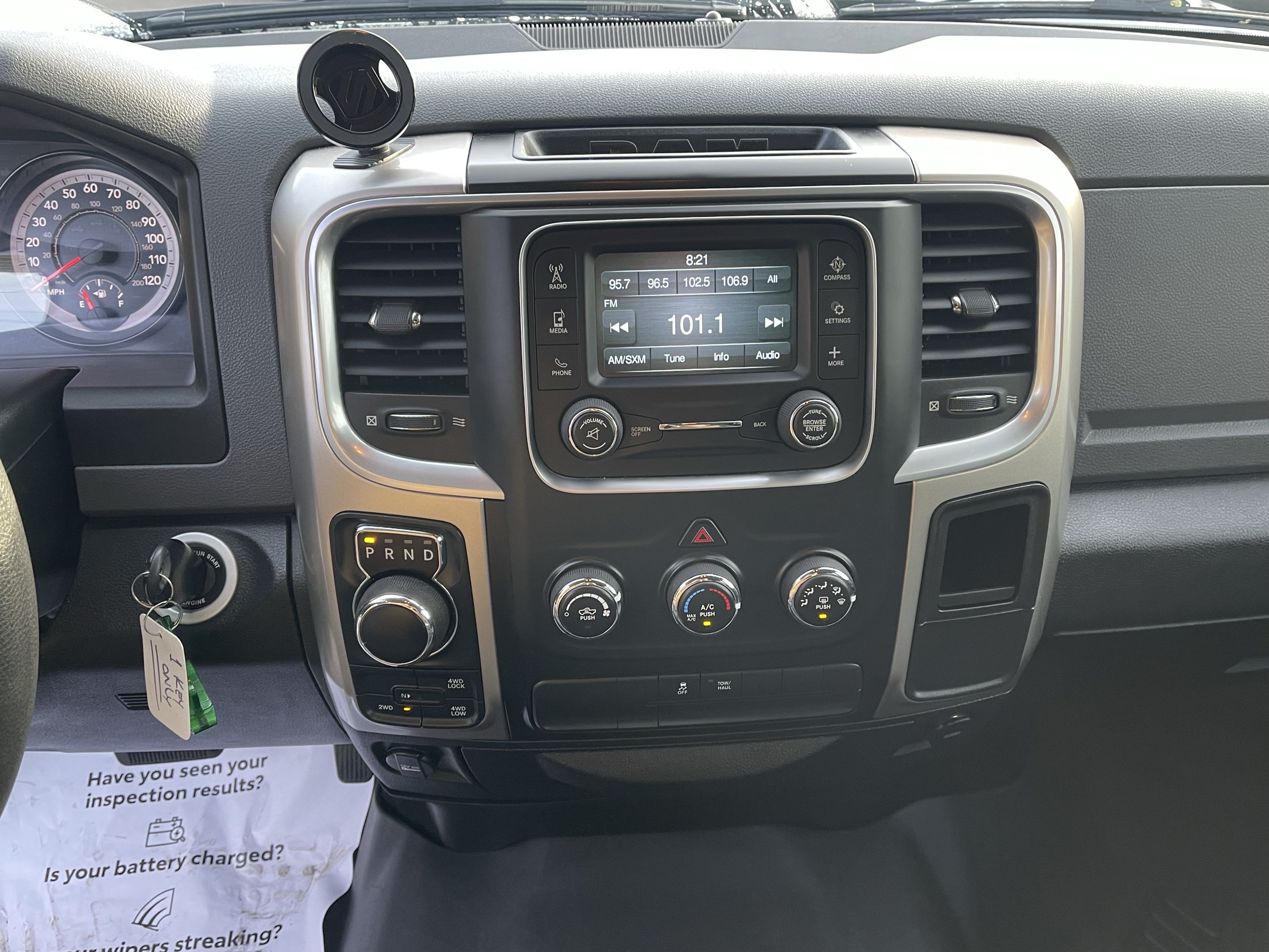 Used 2019 RAM 1500 Classic SLT AWD/4WD image 23
