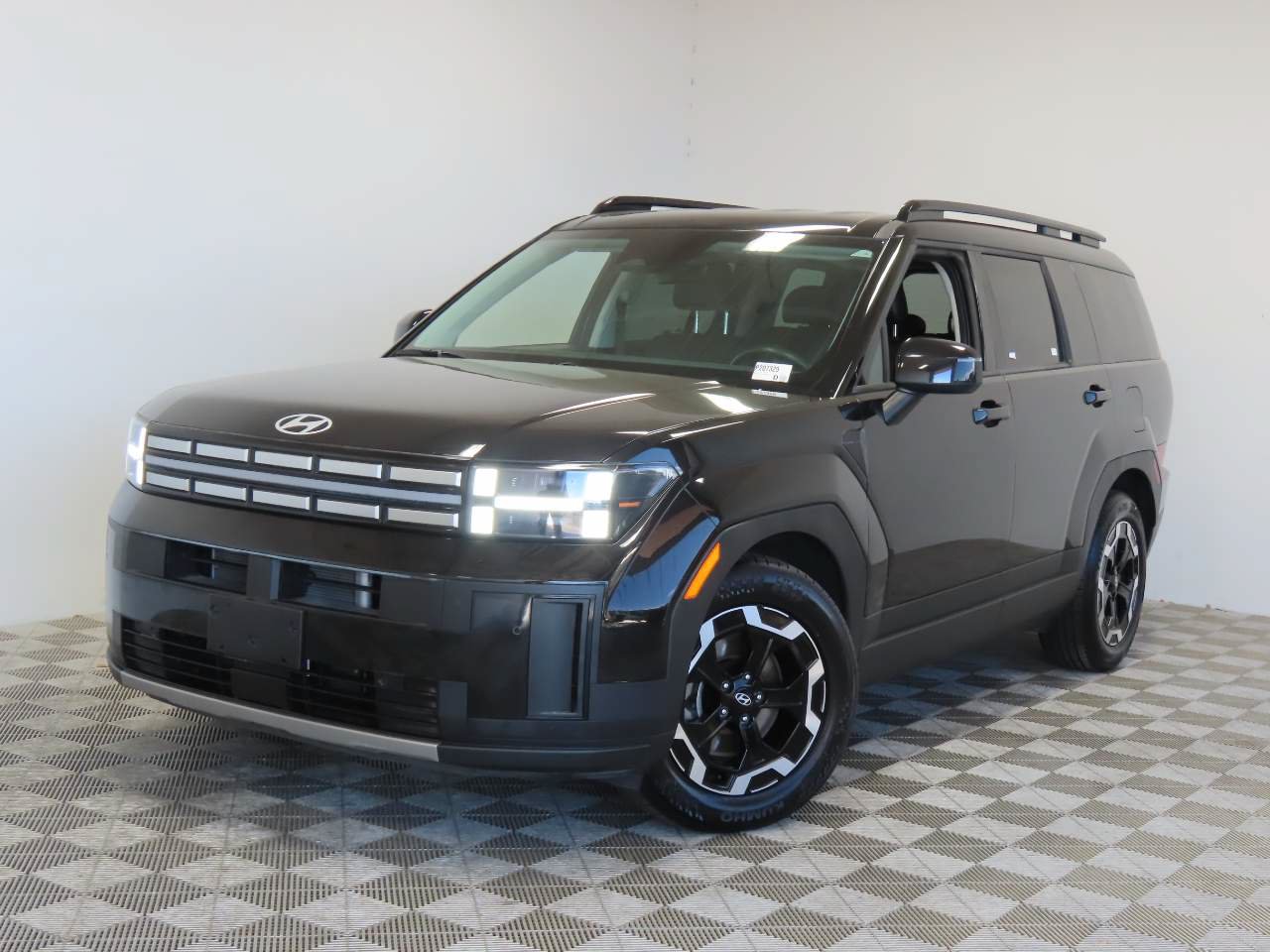 Used 2025 Hyundai Santa Fe SEL AWD/4WD image 1