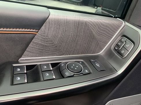 Certified 2024 Ford F250 Platinum image 22