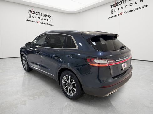 Used 2023 Lincoln Nautilus FWD w/ Premium Package image 25