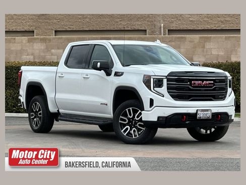 Certified 2025 GMC Sierra 1500 AT4 w/ AT4 Premium Package AWD/4WD image 1