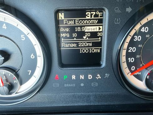 Used 2017 RAM 1500 Express image 23