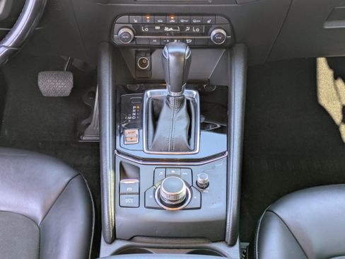 Used 2019 MAZDA CX-5 Touring image 18