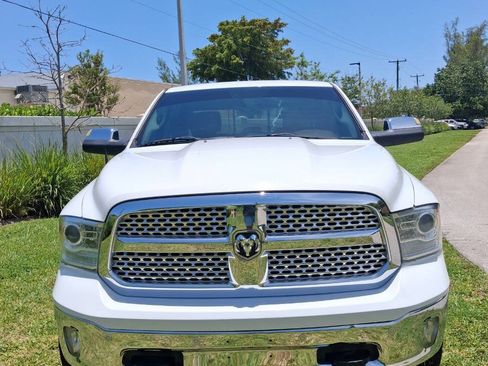 Used 2014 RAM 1500 Laramie w/ Convenience Group AWD/4WD image 3