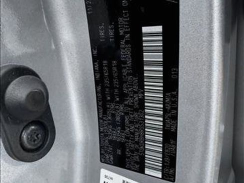 Used 2024 Toyota Highlander XLE image 23