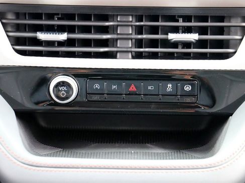 New 2025 Ford Explorer Active w/ Active Comfort Package image 26