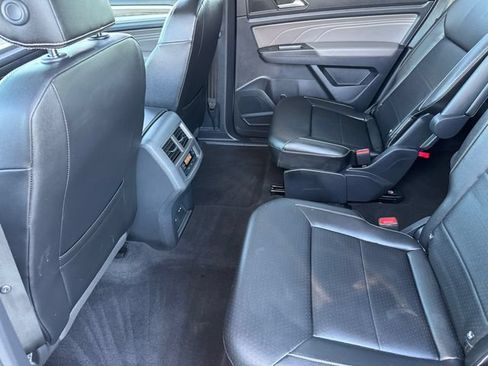 Used 2022 Volkswagen Atlas SEL AWD/4WD image 17