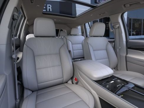 New 2027 Buick Enclave Avenir w/ LPO, Floor Liner Package AWD/4WD image 16