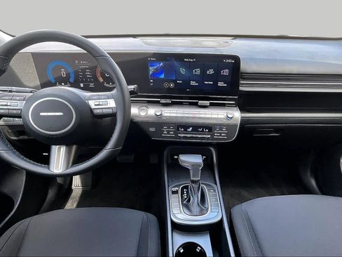 Used 2025 Hyundai Kona SEL FWD image 14