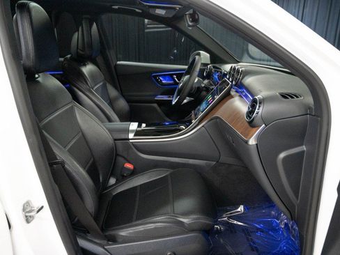 New 2026 Mercedes-Benz GLC 300 image 14