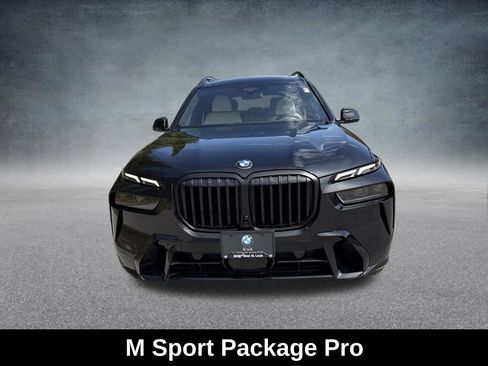 Used 2023 BMW X7 xDrive40i w/ Executive Package image 10