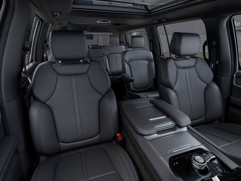 New 2026 Jeep Grand Wagoneer 4WD image 9