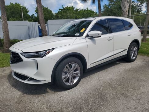 Used 2024 Acura MDX FWD image 2