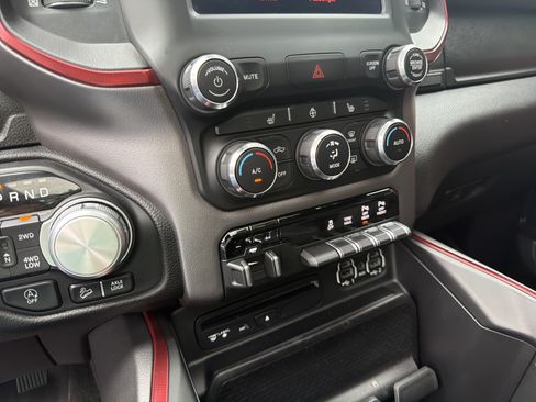 Used 2019 RAM 1500 Rebel w/ Rebel Level 2 Equipment Group AWD/4WD image 18
