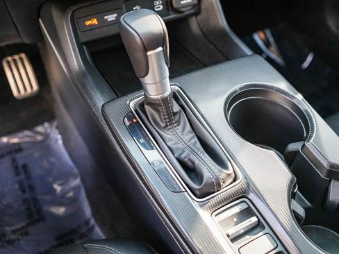 Used 2025 Honda Civic Sport image 18