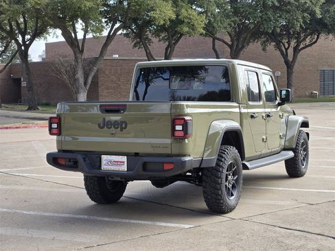 New 2026 Jeep Gladiator Sport image 7