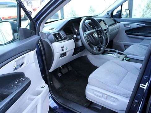 Used 2021 Honda Pilot EX image 11