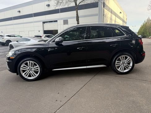 Used 2018 Audi Q5 2.0T Premium Plus w/ Premium Plus Package image 11