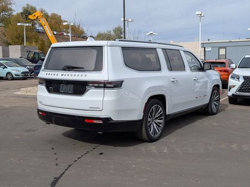 Used 2023 Jeep Grand Wagoneer L Series III image 6