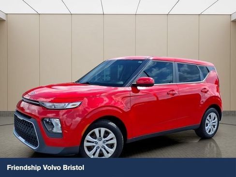 Used 2021 Kia Soul LX FWD image 1