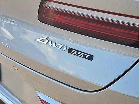 Used 2025 Genesis GV80 3.5T Prestige AWD/4WD image 9