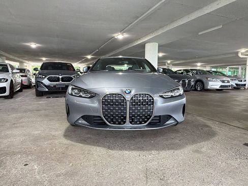 Used 2024 BMW 430i Coupe w/ Premium Package RWD image 4