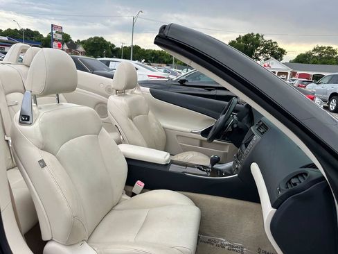 Used 2010 Lexus IS 250C RWD image 26