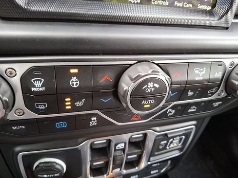 Used 2023 Jeep Wrangler Unlimited Rubicon 4xe w/ Steel Bumper Group image 13