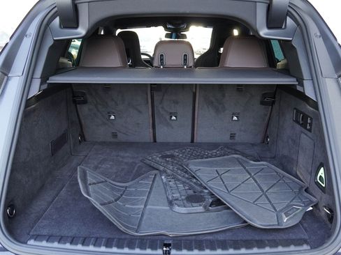 Certified 2023 BMW iX xDrive50 w/ Premium Package image 40