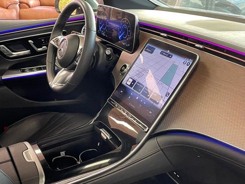 Used 2023 Mercedes-Benz EQE 500 4MATIC Sedan w/ Exclusive Trim Package image 26