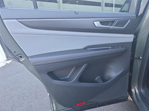 New 2026 Volkswagen Atlas Peak Edition image 24