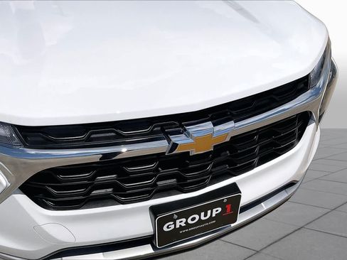 Certified 2026 Chevrolet Trax LT w/ Driver Confidence Package FWD image 29