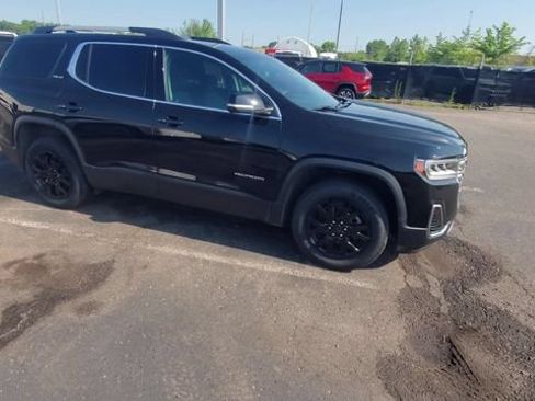 Certified 2023 GMC Acadia SLE w/ Driver Convenience Package FWD image 2