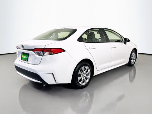 Used 2020 Toyota Corolla LE FWD image 10