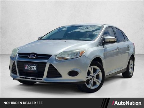 Used 2014 Ford Focus SE FWD image 1