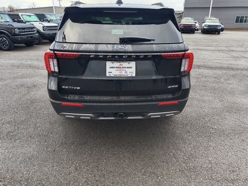 New 2026 Ford Explorer Active w/ Active Comfort Package image 4