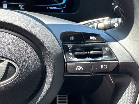 Certified 2025 Hyundai Elantra Sport FWD image 25