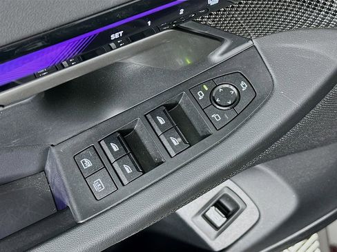 Used 2025 BMW M5 AWD/4WD image 24