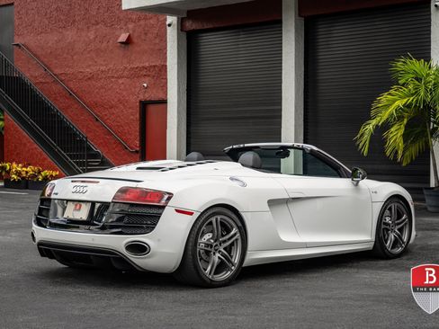 Used 2011 Audi R8 V10 AWD/4WD image 8