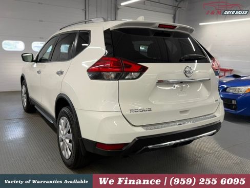 Used 2017 Nissan Rogue S w/ S Appearance Package AWD/4WD image 10