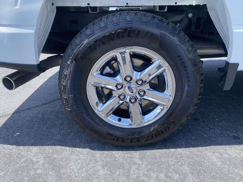 Certified 2025 Ford F150 XLT w/ Equipment Group 301A Standard AWD/4WD image 9