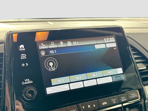 Used 2018 Honda Odyssey EX-L image 16