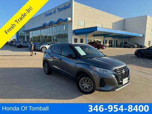 Used 2023 Nissan Kicks S FWD image 1