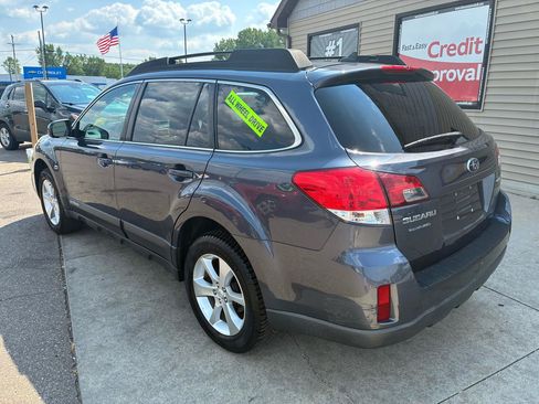 Used 2014 Subaru Outback 2.5i Limited w/ Moonroof Package AWD/4WD image 7