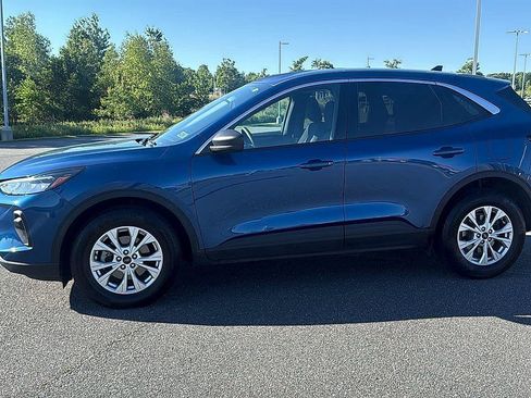 Used 2023 Ford Escape Active AWD/4WD image 12