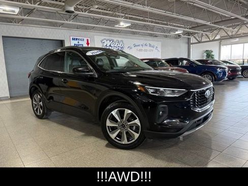 Used 2024 Ford Escape Platinum image 2