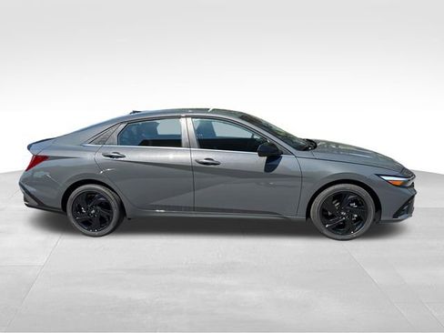 New 2026 Hyundai Elantra SEL Sport Premium FWD image 6