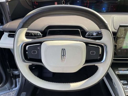 Used 2024 Lincoln Nautilus Black Label image 20