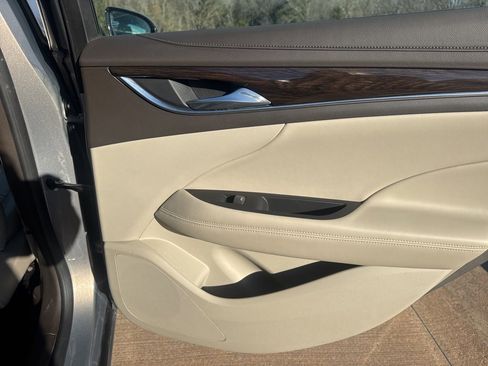 Used 2017 Buick LaCrosse Preferred image 38